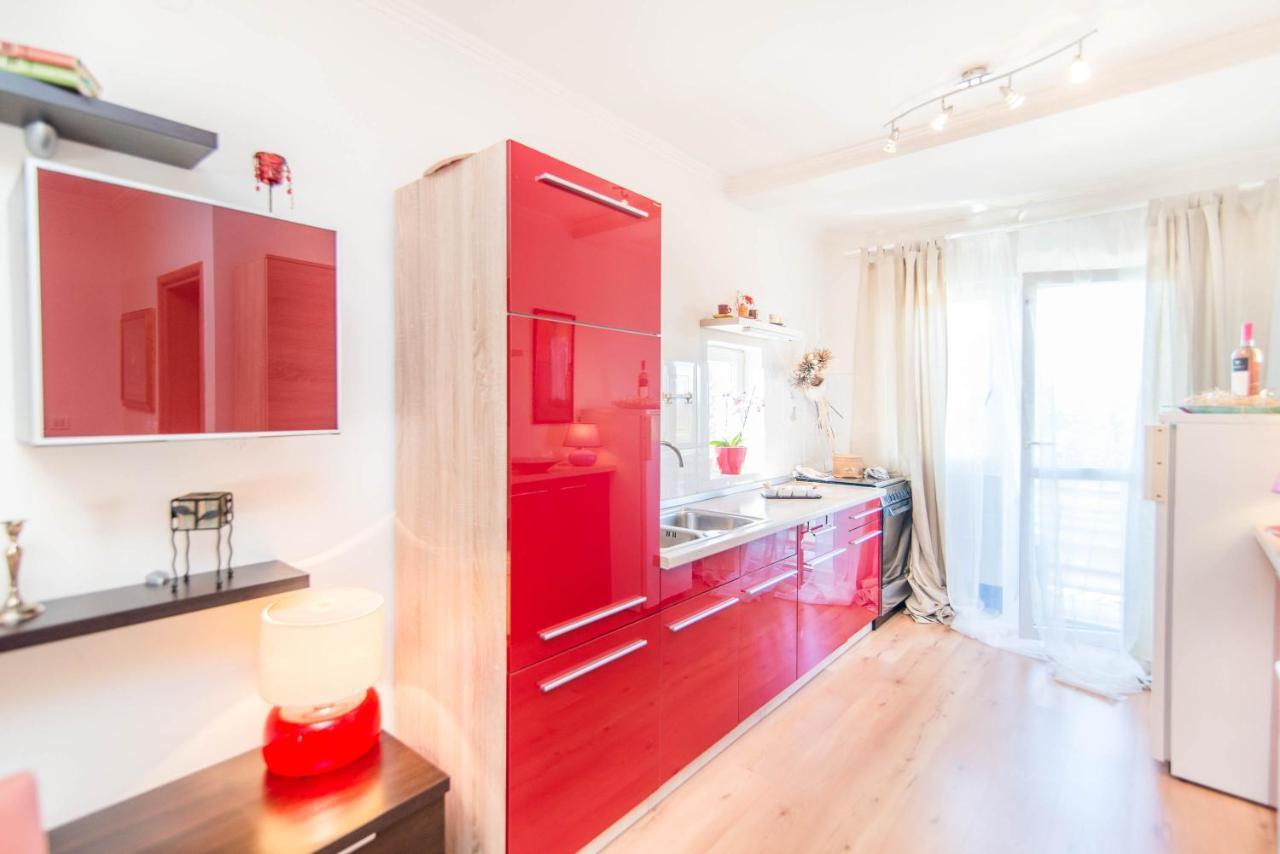Apartment Studio Lara Ровінь Екстер'єр фото